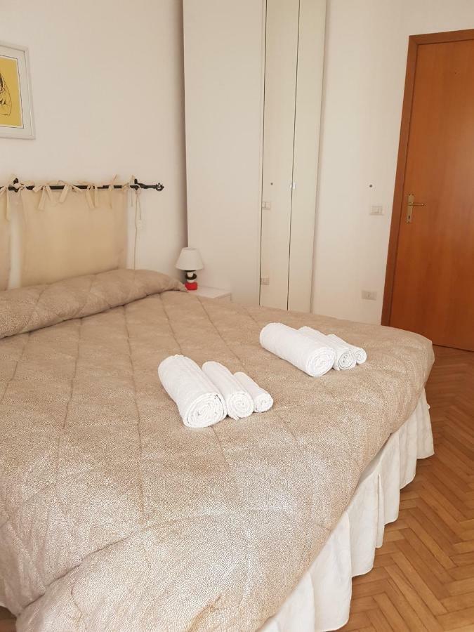 פאנו Apartment Schiavoni מראה חיצוני תמונה